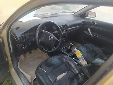 Volkswagen Passat: 2001 г., 1.8 л, Механика, Бензин, Седан — 4