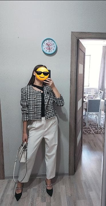 твидовый: Укороченный твидовый жакет Mango,носила мало,в идеальном — 4