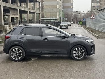 Продажа авто: Kia Stonic: 2020 г., 1.4 л, Автомат, Бензин, Универсал — 2