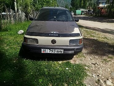 1000 к: Volkswagen Passat Variant: 1989 г., 1.8 л, Механика, Бензин, Универсал — 1