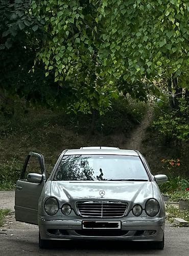 v class: Mercedes-Benz E-Class: 2001 г., 3.2 л, Автомат, Бензин, Седан — 3