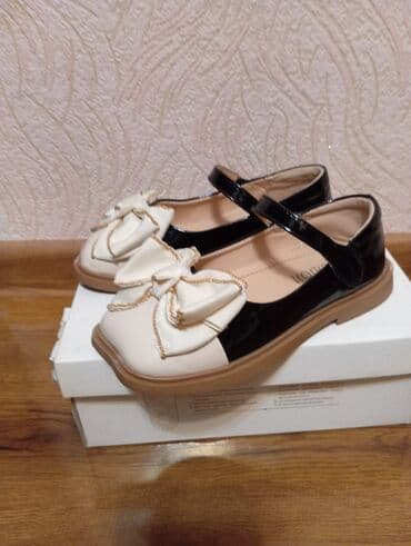 фирменный обувь: Почти новые,выход 2раза в гости Размер 29 — 1