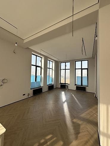 flat kant: Современный двухэтажный дом с панорамным остеклением и — 4