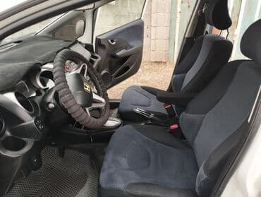 camry 2006: Honda Fit: 2008 г., 1.3 л, Автомат, Бензин, Седан — 7