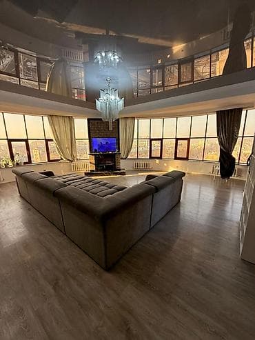 3 комнаты, 138 м², Элитка, 6 этаж