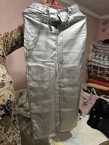 nike 42: Юбка, Модель юбки: Карандаш, Миди, Высокая талия, С вырезом — 1