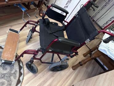 Медицинская одежда: Продаю коляску 9500 сом — 1