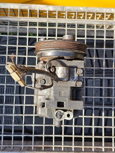 промышленные компрессор: Компрессор Mazda 1994 г., Б/у, Оригинал, Германия — 14