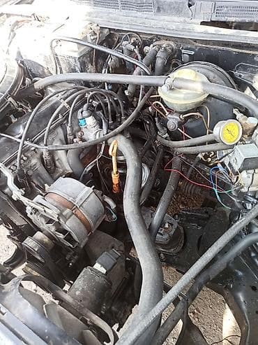 infinity fx35: Audi 80: 1992 г., 2 л, Механика, Газ, Седан — 7