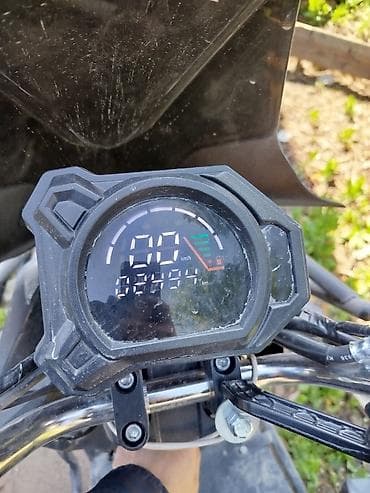 скутер йамаха: Скутер BARS (спорт-тревел класс) - Двигатель: бензиновый, автомат — 1