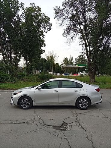 Продажа авто: Kia Forte: 2019 г., 2 л, Автомат, Бензин, Седан — 4