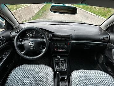 Унаа сатуу: Volkswagen Passat: 2002 г., 2 л, Кол менен иштөөчү, Бензин, Седан — 8