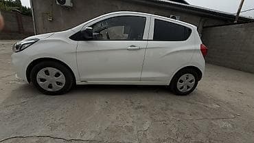 2 8: Chevrolet Spark: 2021 г., 1 л, Автомат, Бензин, Хэтчбэк — 5