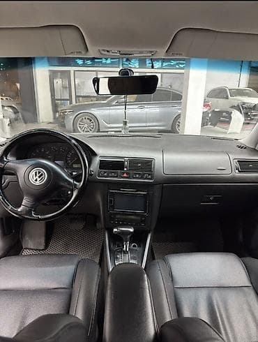 vw bora: Volkswagen Golf: 2002 г., 2 л, Автомат, Газ, Хэтчбэк — 3