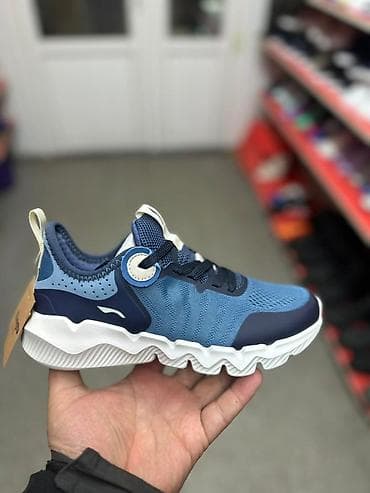 nike react: Кроссовки мужские/унисекс для спорта и повседневной носки - Доступные — 1