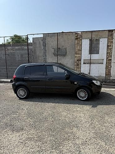 Унаа: Hyundai Getz: 2008 г., 1.4 л, Кол менен иштөөчү, Бензин, Хетчбек — 3