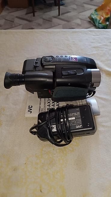 hoco ds40: Видеокамера JVC Compact VHS + фотоаппарат Зенит-Е Комплект: - — 5