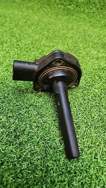 е38: Датчик уровня масла Е39 е53 е65 е36 Е38 Год 2002 В отличном — 3