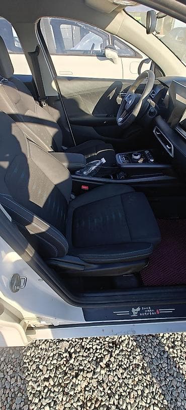 xpeng g3: BYD E2: 2019 г., Электромобиль, Хэтчбэк — 6