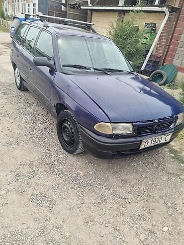 степ старушка: Opel Astra: 1994 г., 1.6 л, Универсал — 1
