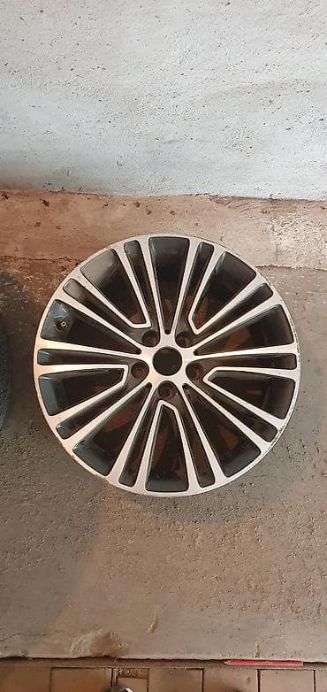 Литые Диски R 18 Комплект, отверстий - 5, Б/у