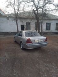 срочно продаю в связи с переездом: Mercedes-Benz C-Class: 1995 г., 0.2 л, Автомат, Бензин — 12