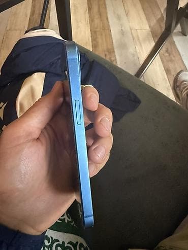 6 d: IPhone 13, Б/у, 128 ГБ, Синий, 84 % — 4