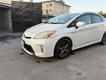 toyota prius 2013: Toyota Prius: 2013 г., 1.8 л, Вариатор, Гибрид, Хэтчбэк — 7