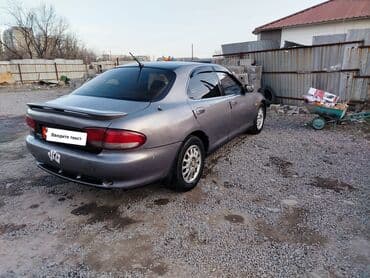 Mazda Lantis: 1993 г., 2 л, Механика, Бензин, Седан