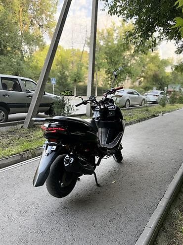 электро мотацикл: Тип скутера 150 куб. см, Бензин, Б/у — 2