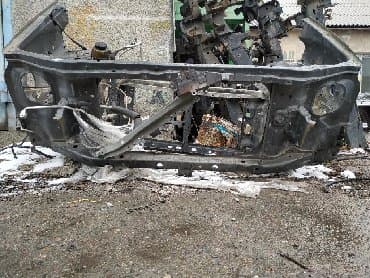 Тормозные системы: На Тойота секвойя 2000-05 суппорт радиатора (экран) — 1