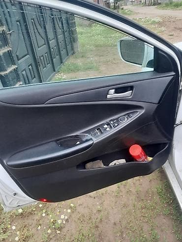 притера: Hyundai Sonata: 2014 г., Автомат, Бензин, Седан — 6