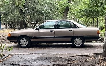 audi 100 капот: Audi 100: 1988 г., 2 л, Механика, Бензин, Седан — 3