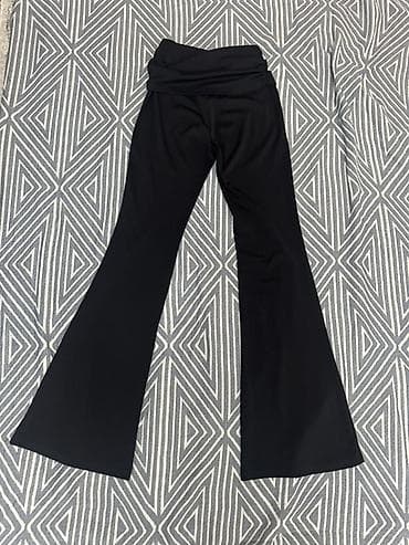 черные джинсы клеш: Черные расклешённые брюки/леггинсы с широкими штанинами (клёш от — 1