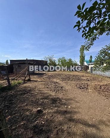 продаю дом раздолные: 🏠Продается старый дом в с. Беловодское 🟡 Участок: 10 соток 🔶2-жилых — 2