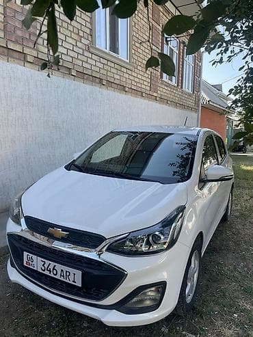 Chevrolet Spark: 2020 г., 1 л, Вариатор, Бензин, Хэтчбэк