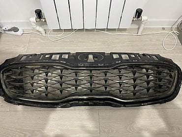 Решетка радиатора Kia 2020 г., Б/у, Оригинал
