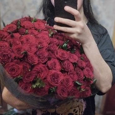 букет гул: Большой букет красных роз. - Состав: множество классических красных — 1