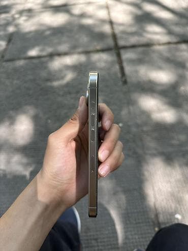 iphone 15 pro бу: IPhone 15 Pro, Б/у, 256 ГБ, Серебристый, Защитное стекло, 82 % — 3