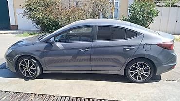 geely galaxy e5: Hyundai Elantra: 2019 г., Бензин, Седан — 1