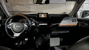 h 100: Lexus CT: 2011 г., 1.8 л, Гибрид, Хэтчбэк — 4