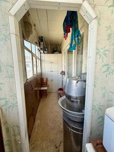 продаю квартиру район 9микрарайон: 3 бөлмө, 80 м², 106-серия, 9 кабат, Косметикалык ремонт — 9