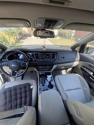 b class: Kia Carnival: 2019 г., 2.2 л, Автомат, Дизель, Минивэн — 7