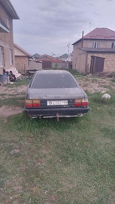 Audi: Audi 100: 1990 г., 2 л, Механика, Бензин, Седан — 2
