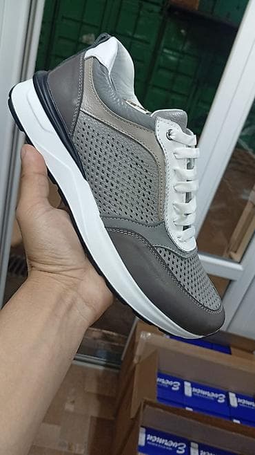 спорт кросовки: Мужские кроссовки, 42, Adidas, Новый, цвет - Серый, Бесплатная доставка — 9