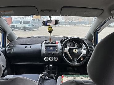 r18 22545: Honda Fit: 2004 г., 1.4 л, Вариатор, Бензин, Хэтчбэк — 6