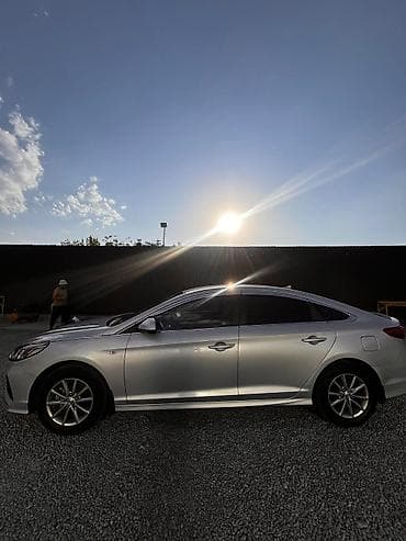 v klass: Hyundai Sonata: 2020 г., Автомат, Бензин, Седан — 1