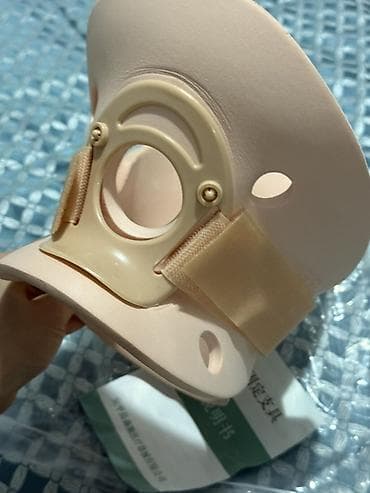 Ортездер: Шейный ортез (воротник) типа «Шанца» с жесткой фиксацией — 1