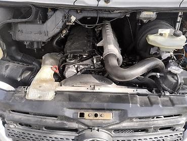 Двигатель в сборе для коммерческого автомобиля (подкапотное