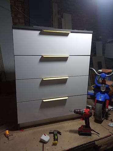 Тумбы и подставки: Комод для одежды, Без зеркала, ЛДСП, цвет - Белый — 1